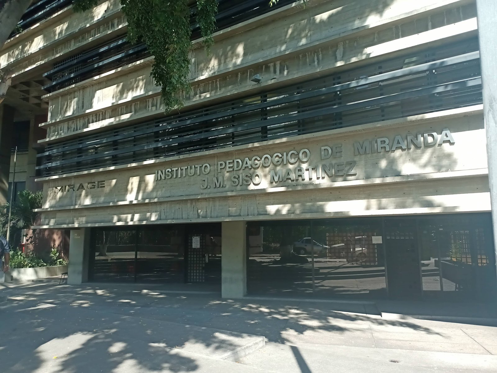 Fachada de Instituto Pedagógico de Miranda José Manuel Siso Martínez